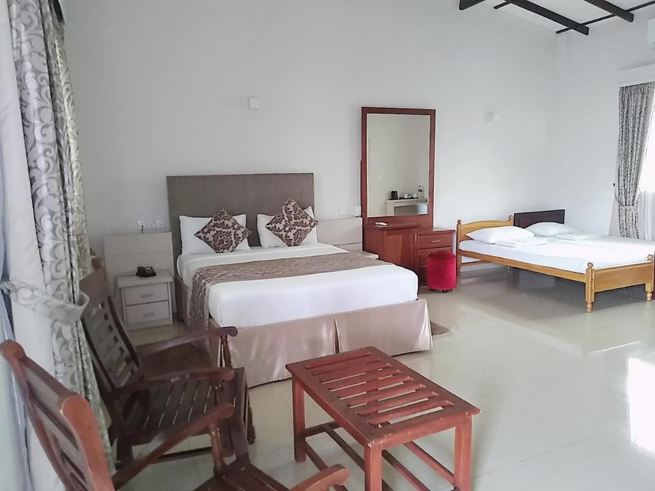 Nilakma Lagoon Negombo Dış mekan fotoğraf